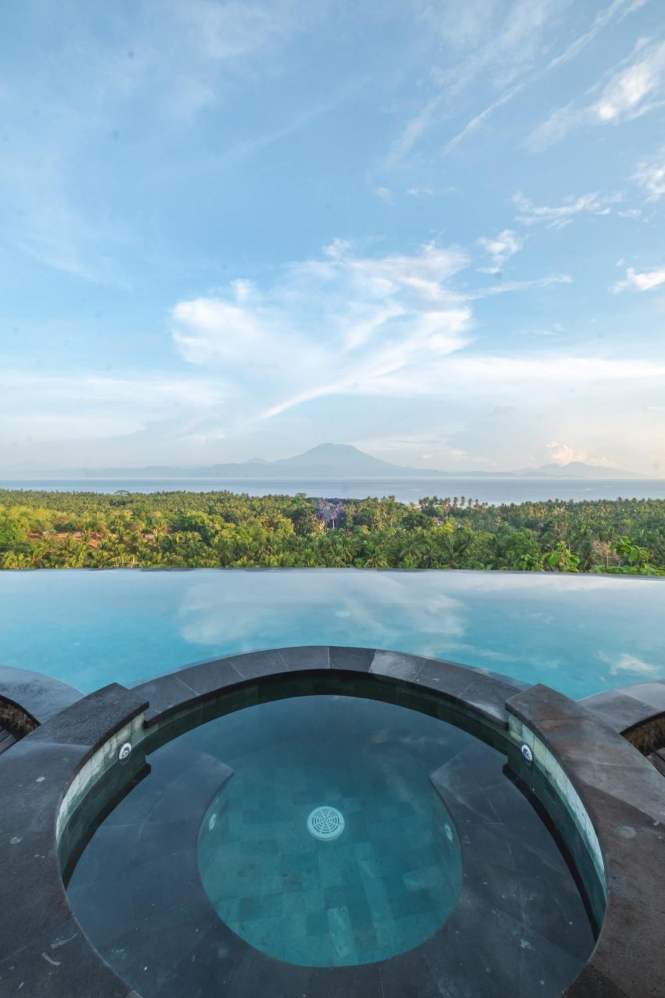 Villa Kaliente Toyapakeh Exteriör bild